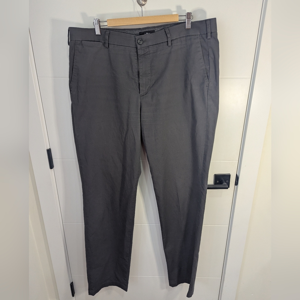 Dockers Men’s Grey Stretch Trousers – Size 40 × 36